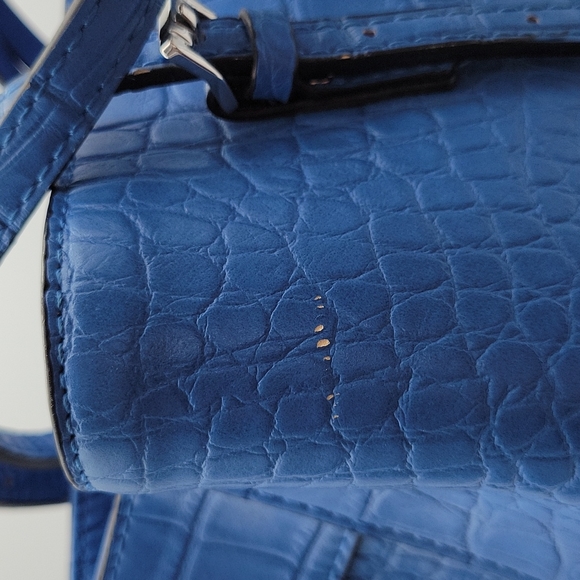 Bright blue Guess Purse, - Picture 6 of 12